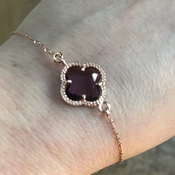 Jewelry - AMETHYST CLOVER bracelet with crystal detail